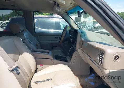 2003 Chevrolet Suburban 1500 Ls из США, поврежденный, VIN 3GNEC16Z43G155599